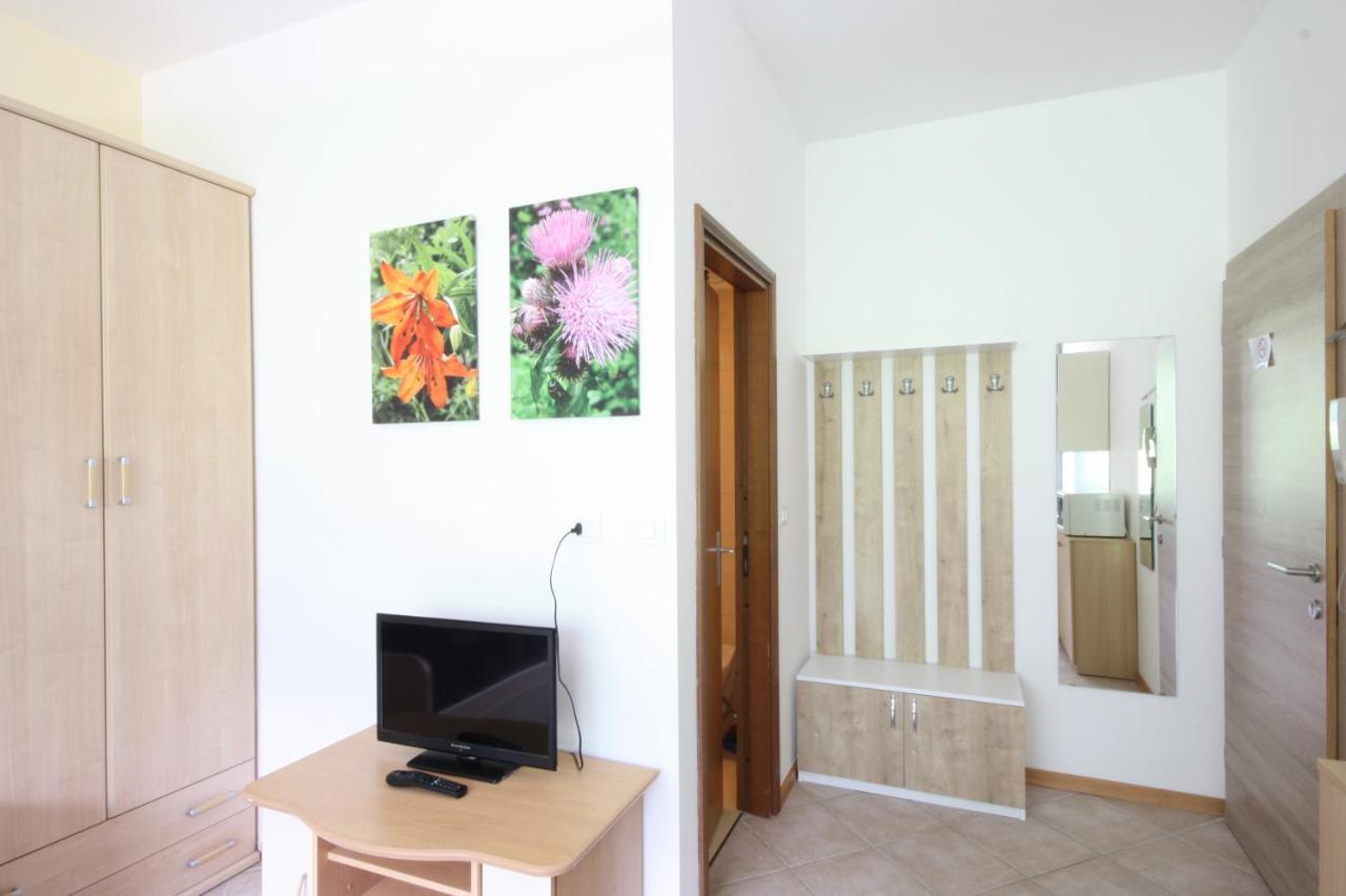 Appartamenti Pradalago Marilleva 900 Exterior photo
